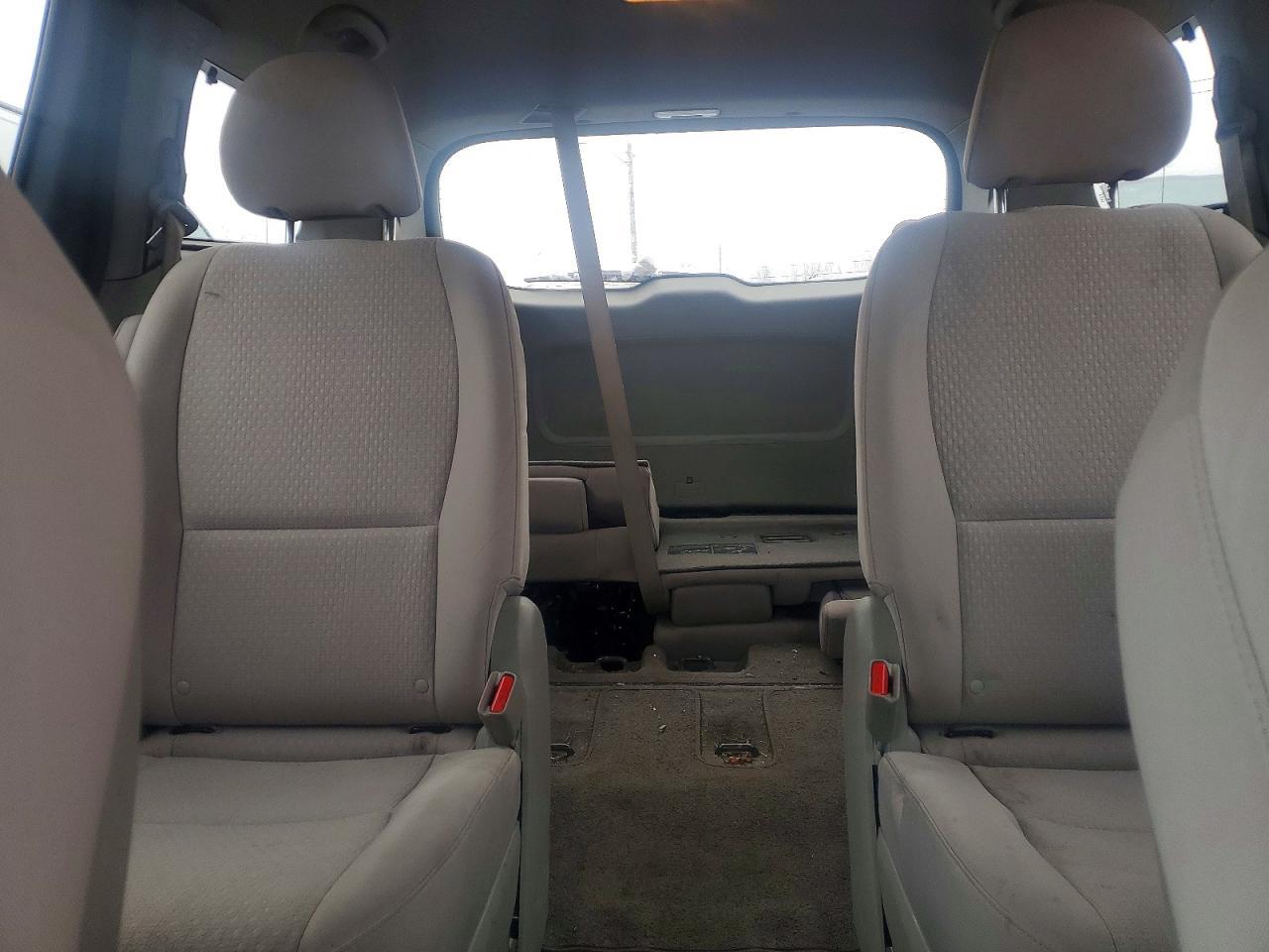 2016 KIA SEDONA