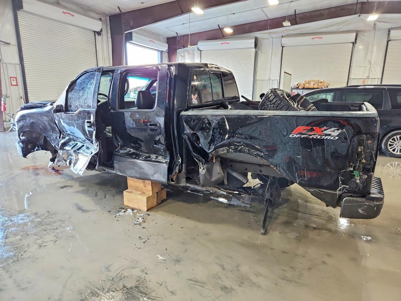 2004 FORD F-150 Lightning