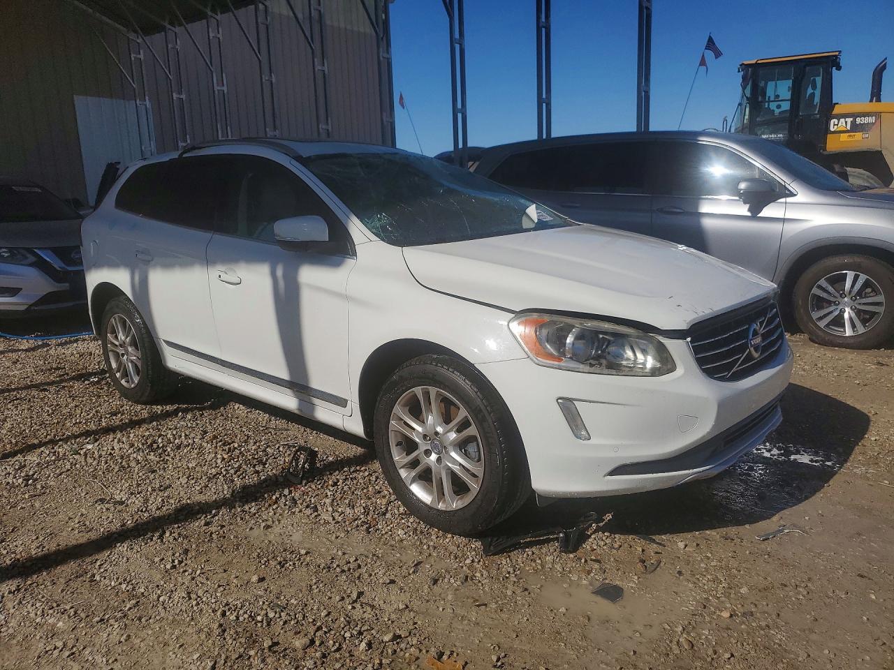 2015 VOLVO XC60
