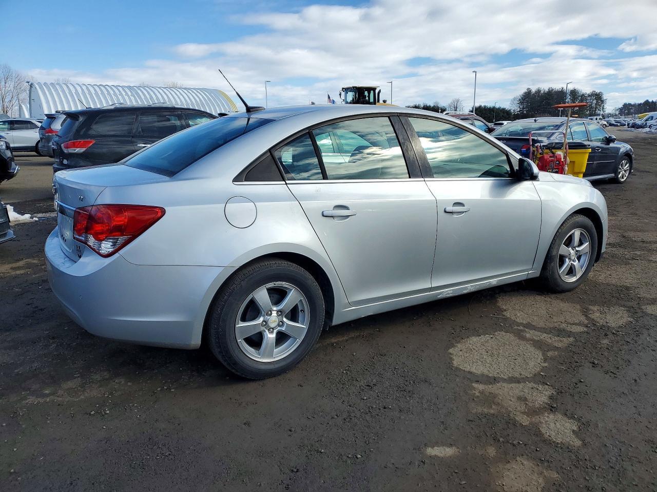 2011 CHEVROLET CRUZE