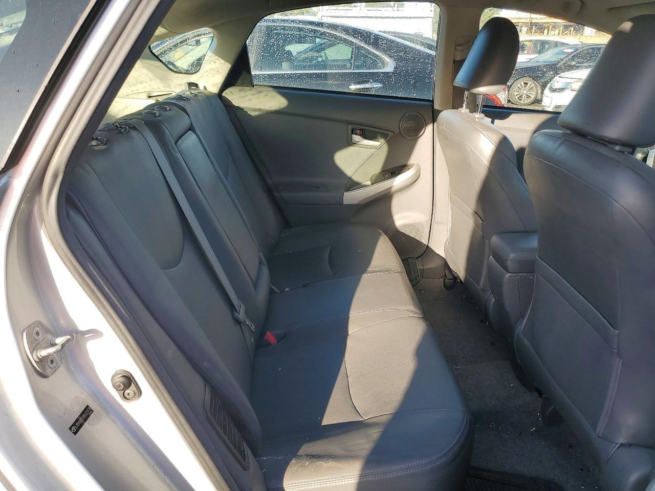 2011 TOYOTA PRIUS
