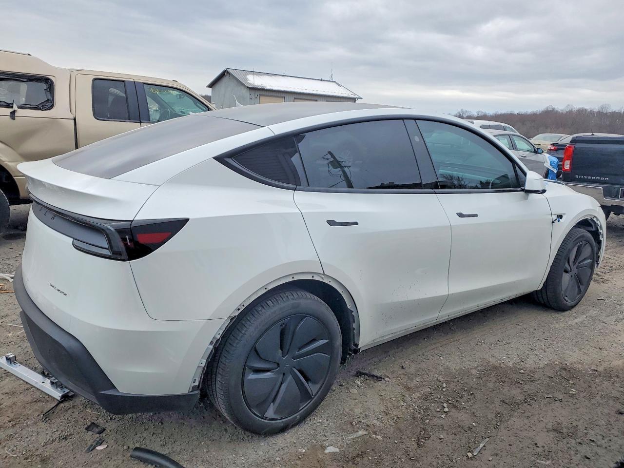 2026 TESLA MODEL Y