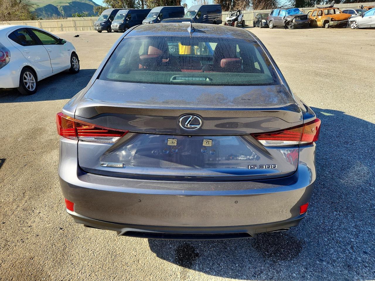 2020 LEXUS IS 300