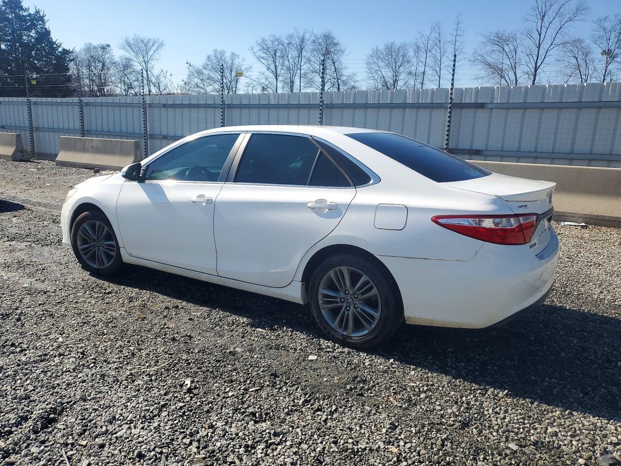 2016 TOYOTA CAMRY