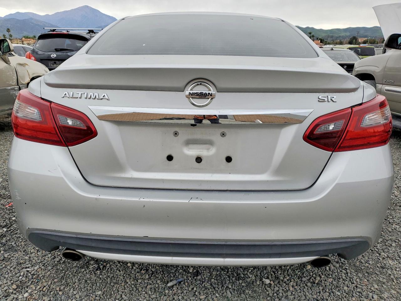 2017 NISSAN ALTIMA