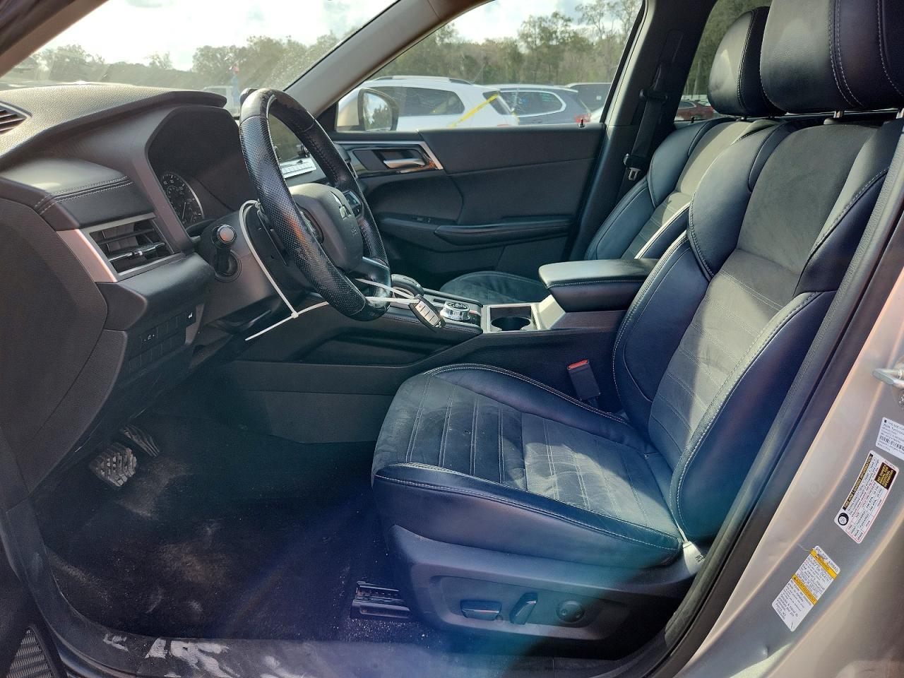 2022 MITSUBISHI outlander