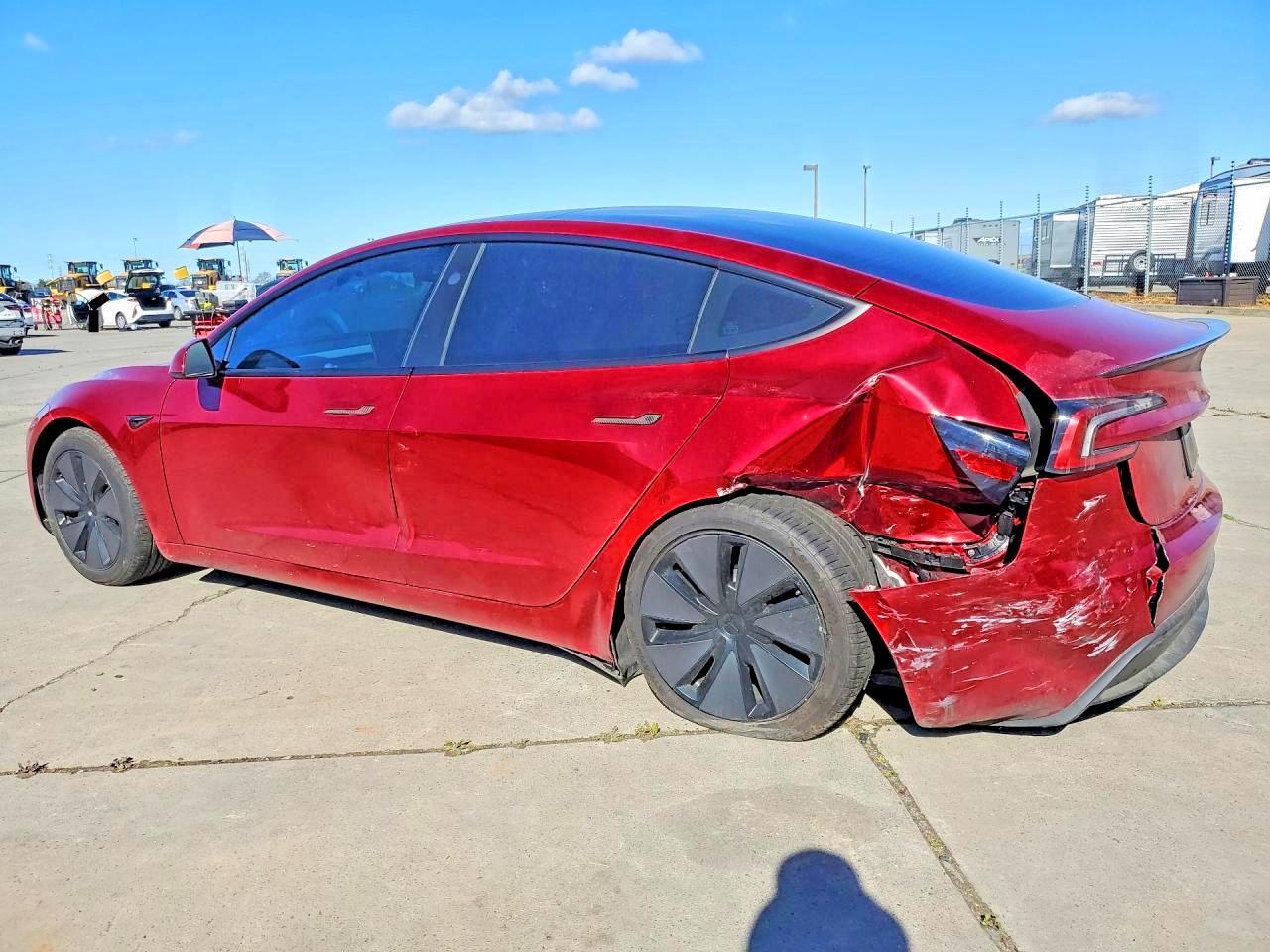 2025 TESLA MODEL 3