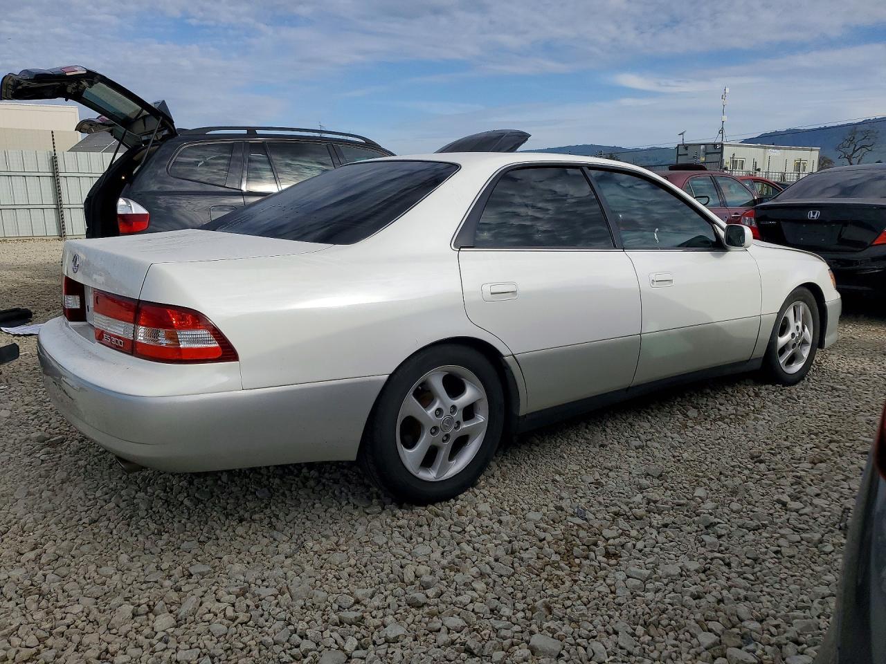 2001 LEXUS Es 300
