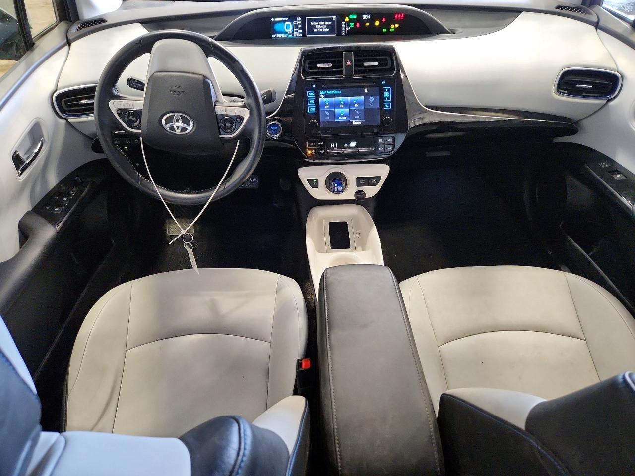 2017 TOYOTA PRIUS