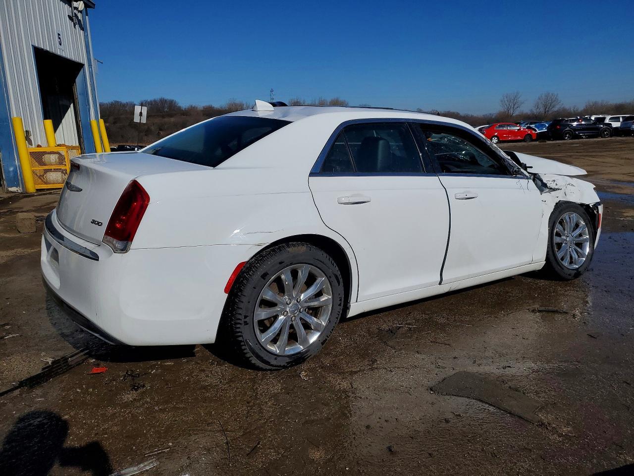 2015 CHRYSLER 300