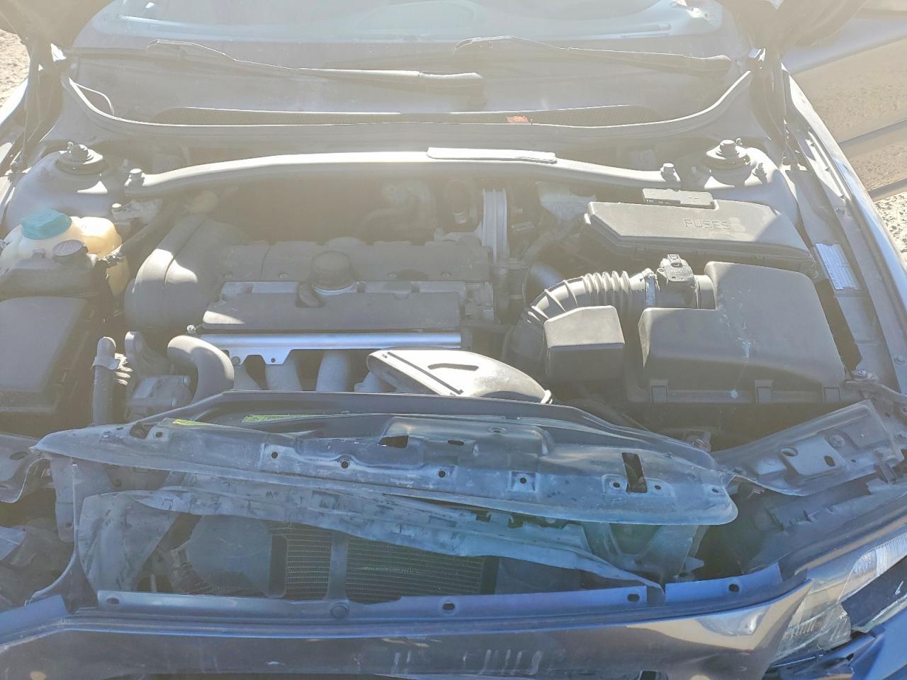 2004 VOLVO S60