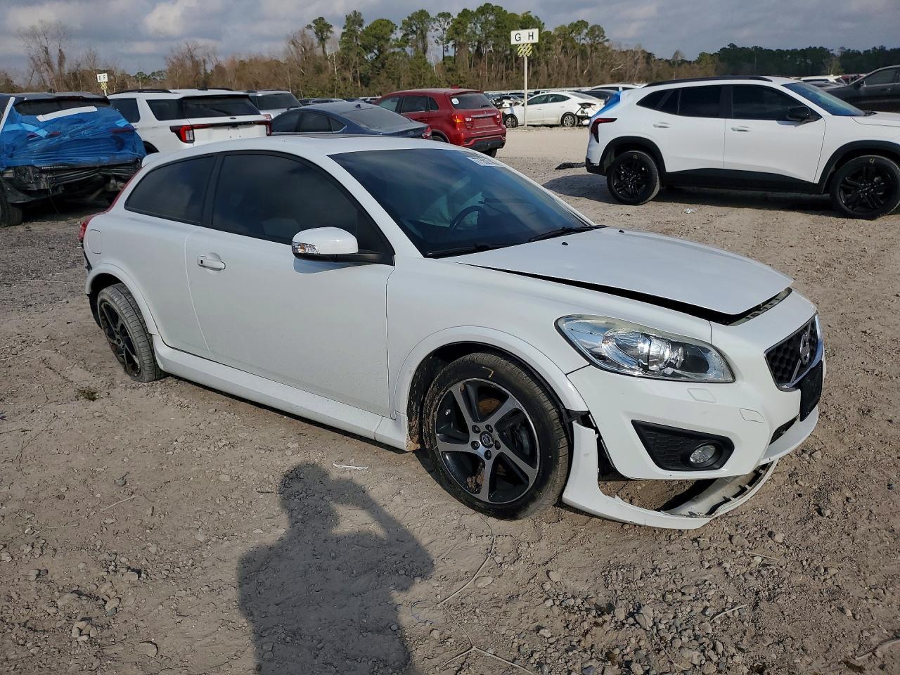 2013 VOLVO C30