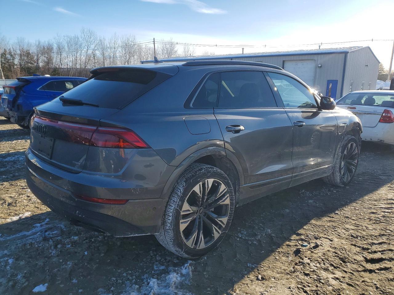2025 AUDI Q8