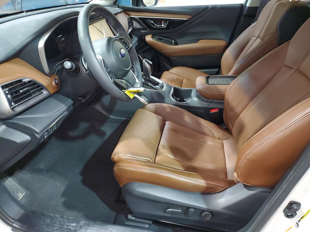 2020 SUBARU Outback