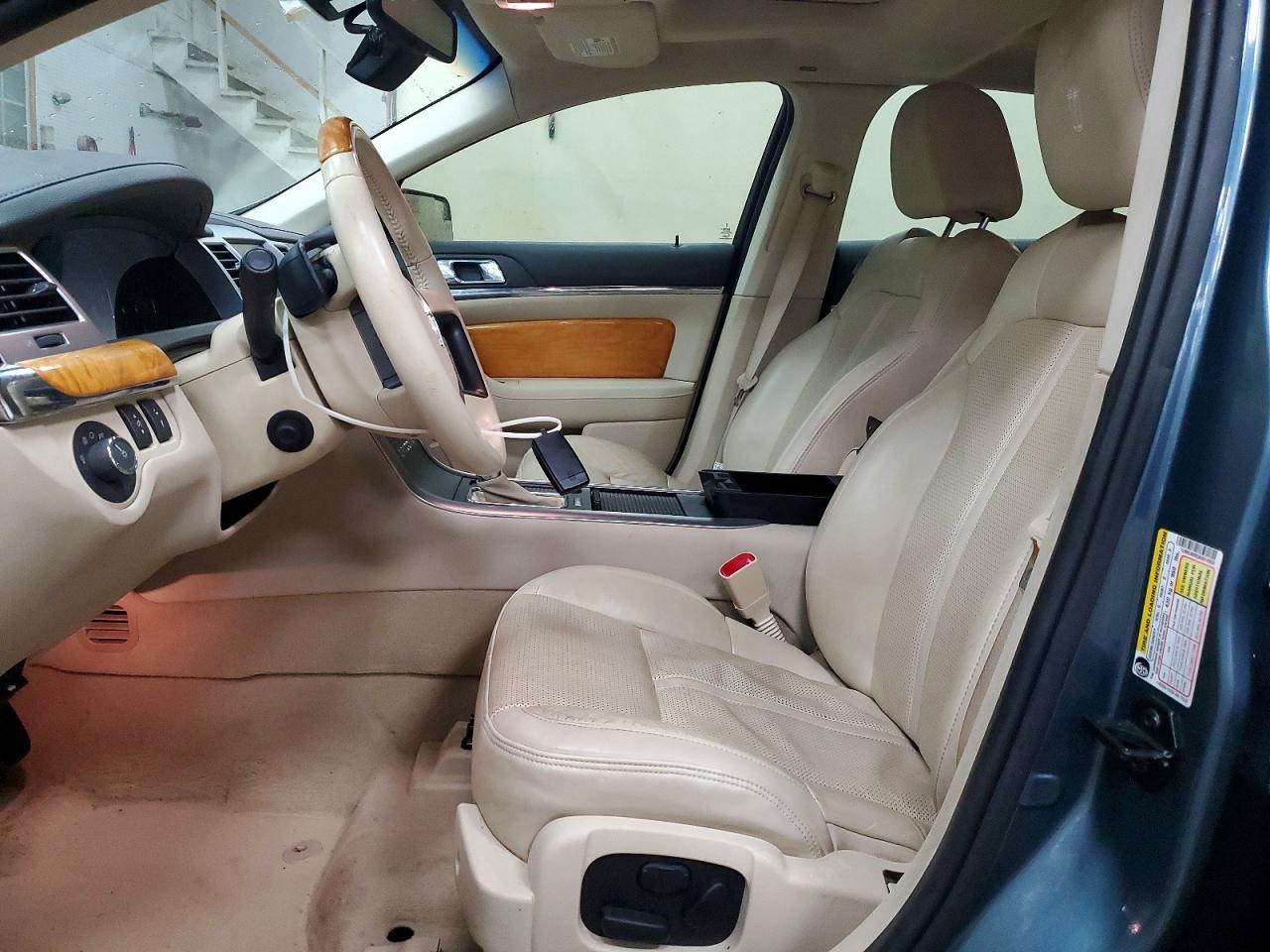 2010 LINCOLN MKS