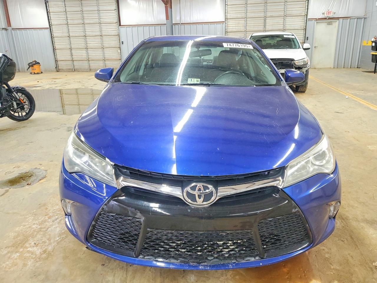 2016 TOYOTA CAMRY
