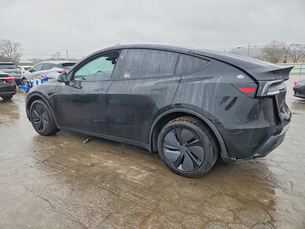 2026 TESLA MODEL Y