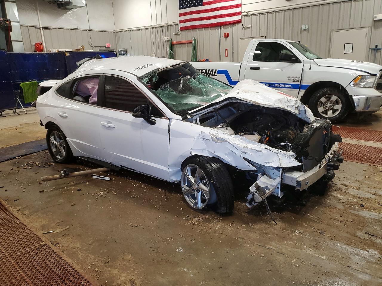 2023 HYUNDAI SONATA