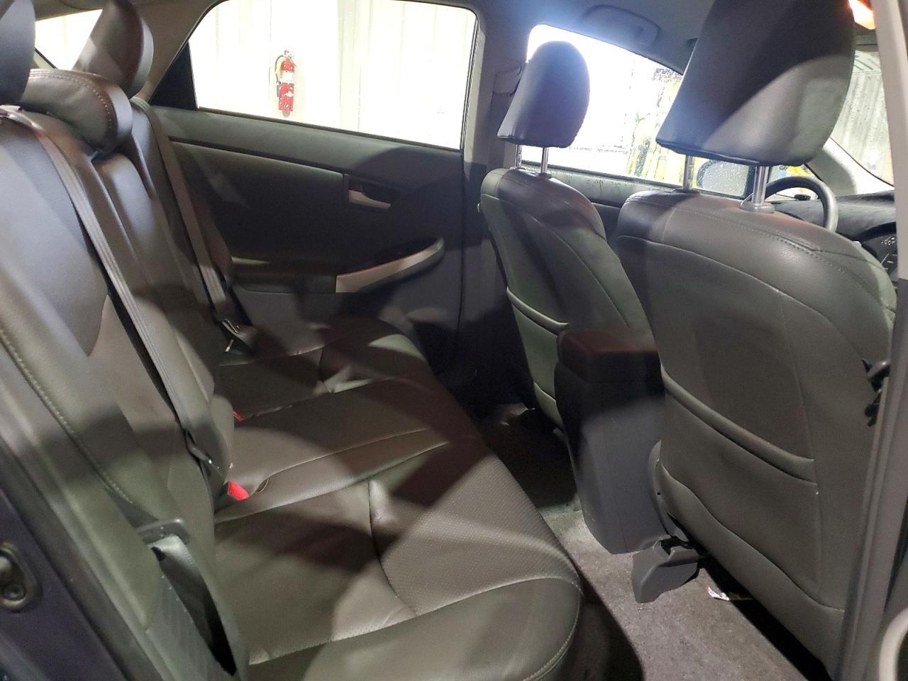 2011 TOYOTA PRIUS