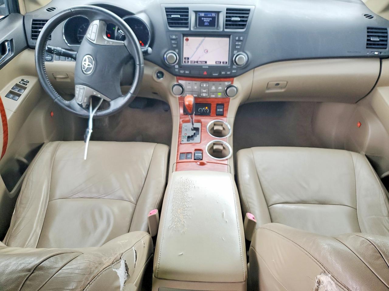 2010 TOYOTA HIGHLANDER