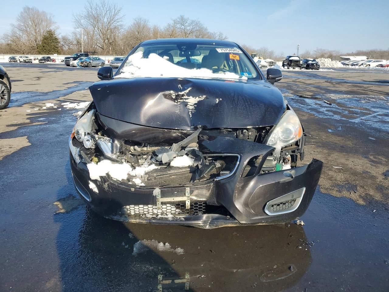 2013 VOLVO S60