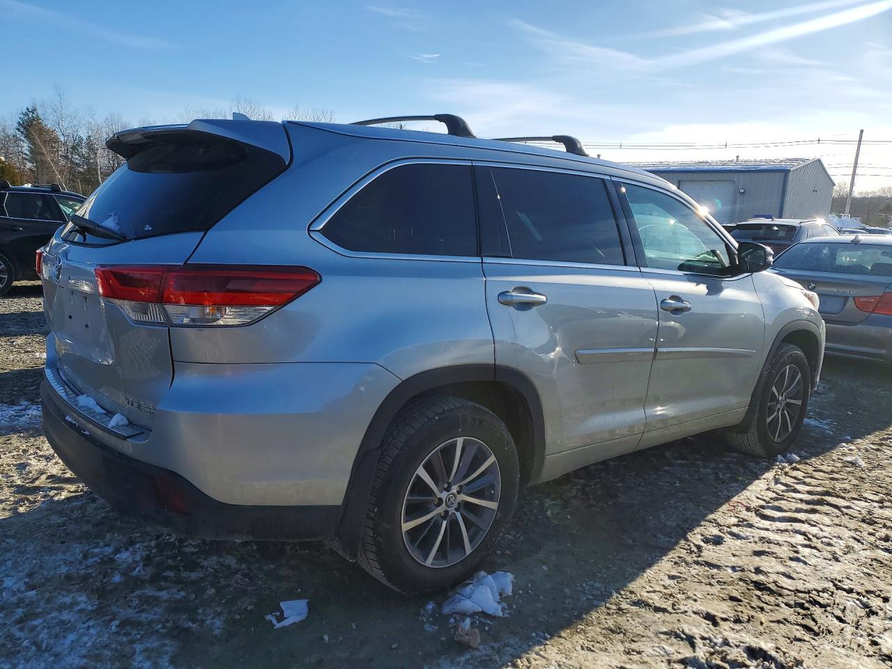 2018 TOYOTA HIGHLANDER