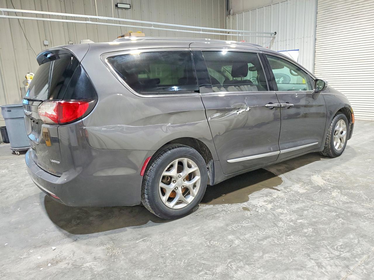 2019 CHRYSLER Pacifica