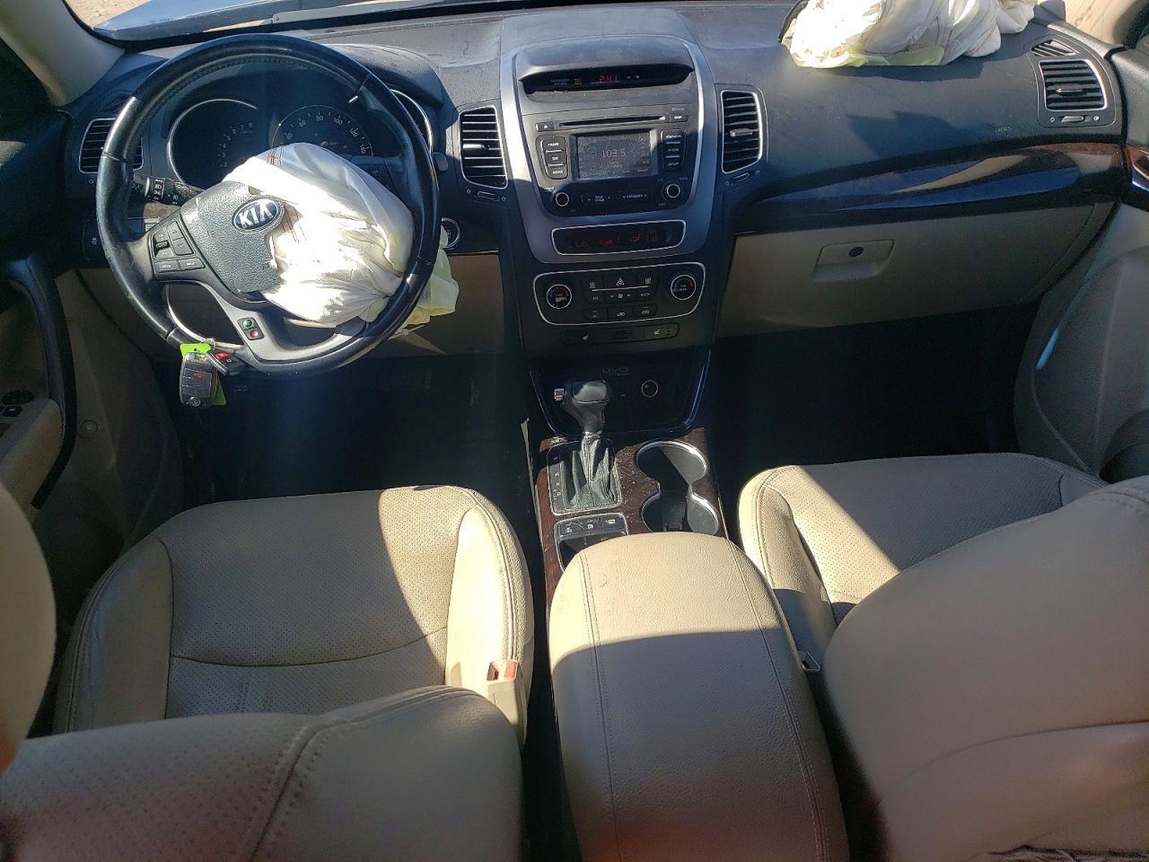 2015 KIA SORENTO