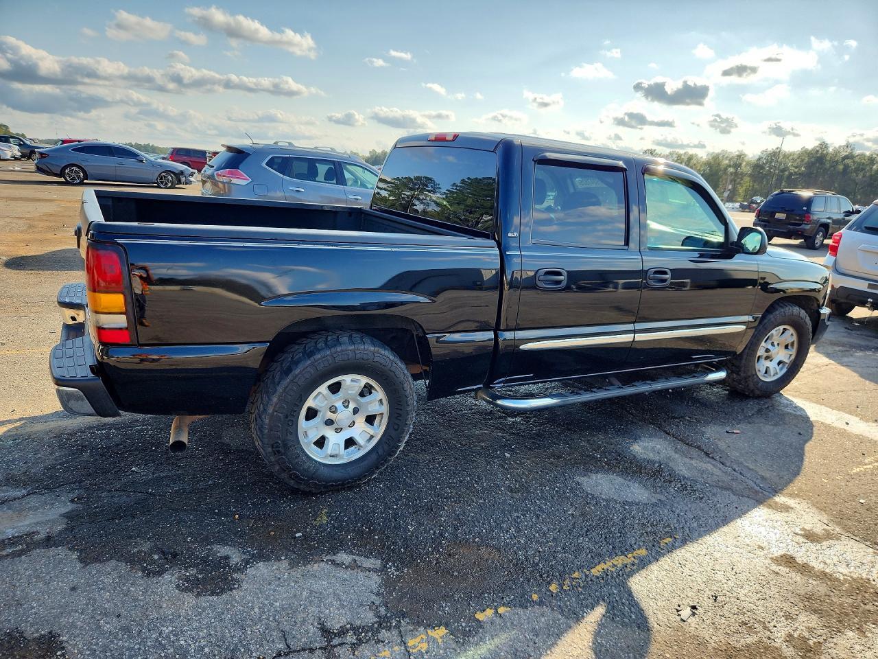 2005 GMC Sierra