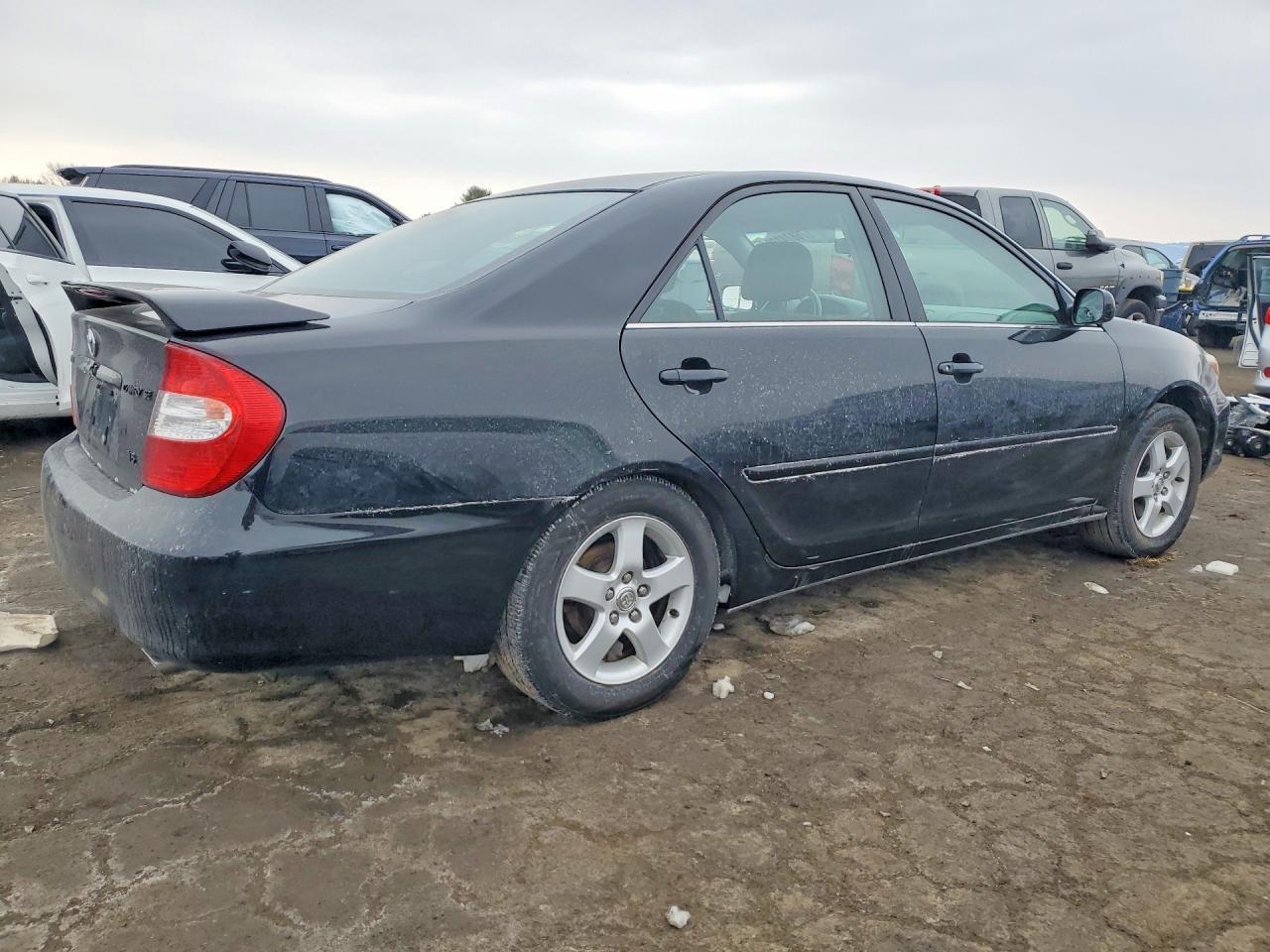 2002 TOYOTA CAMRY