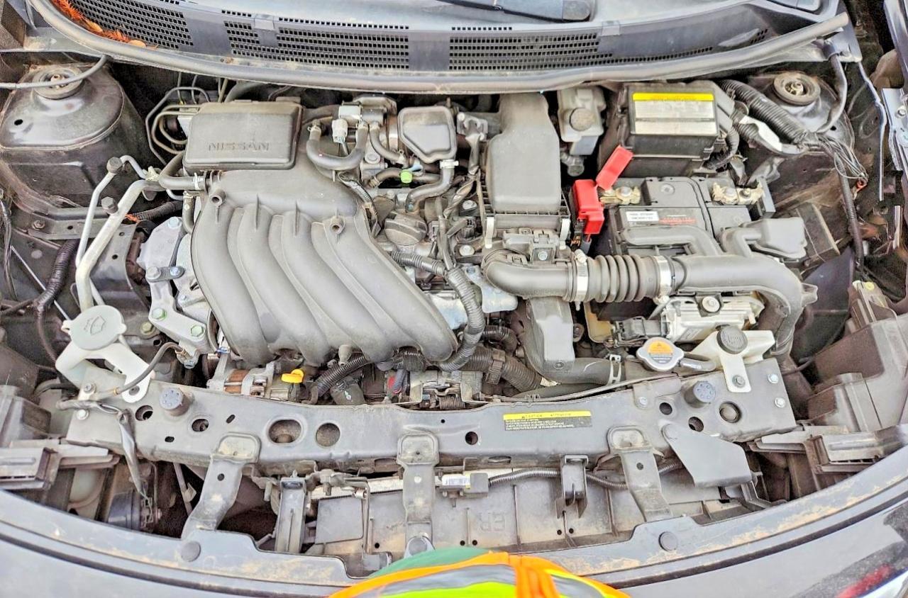 2019 NISSAN VERSA