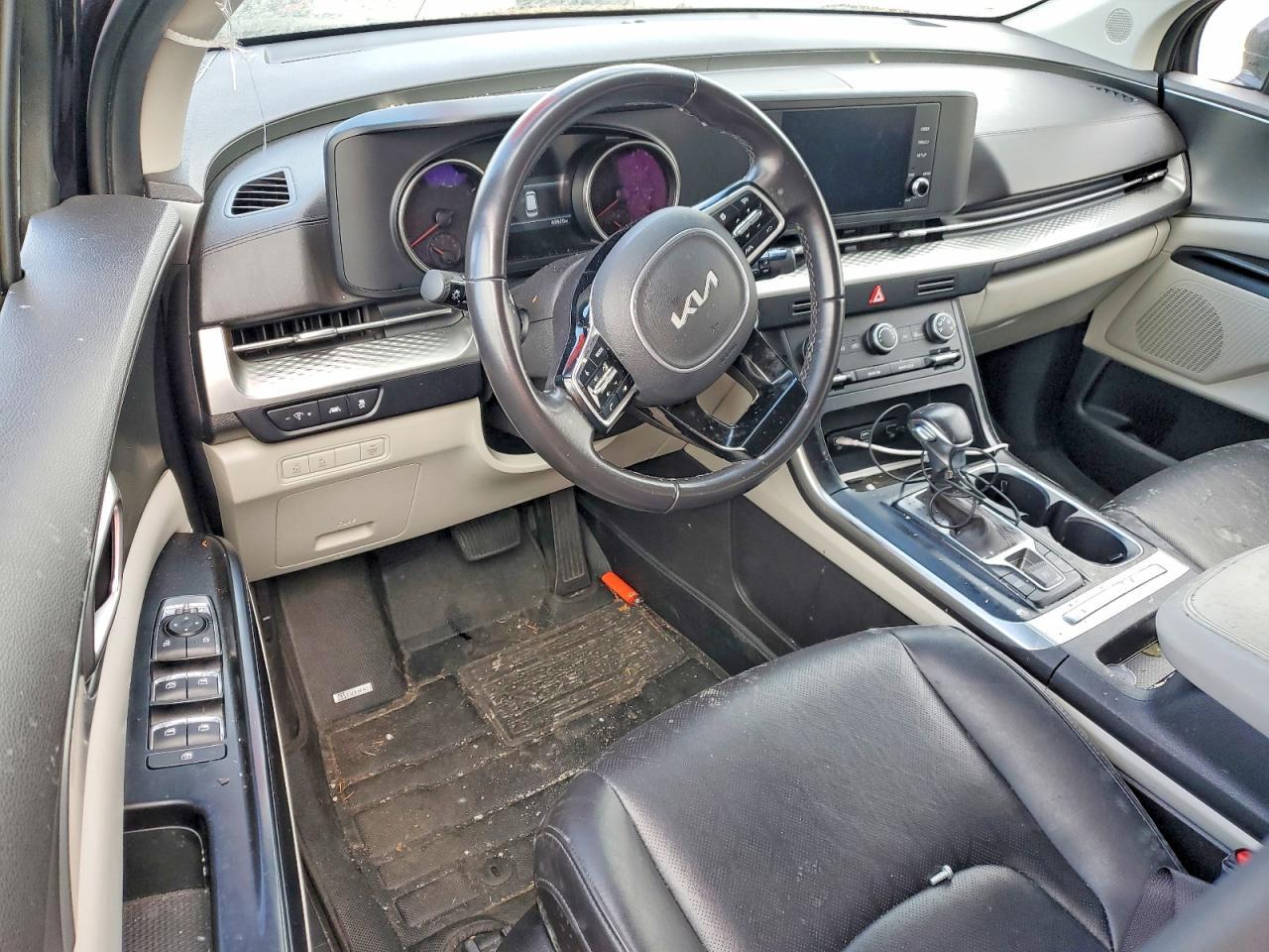 2022 KIA Carnivalxe
