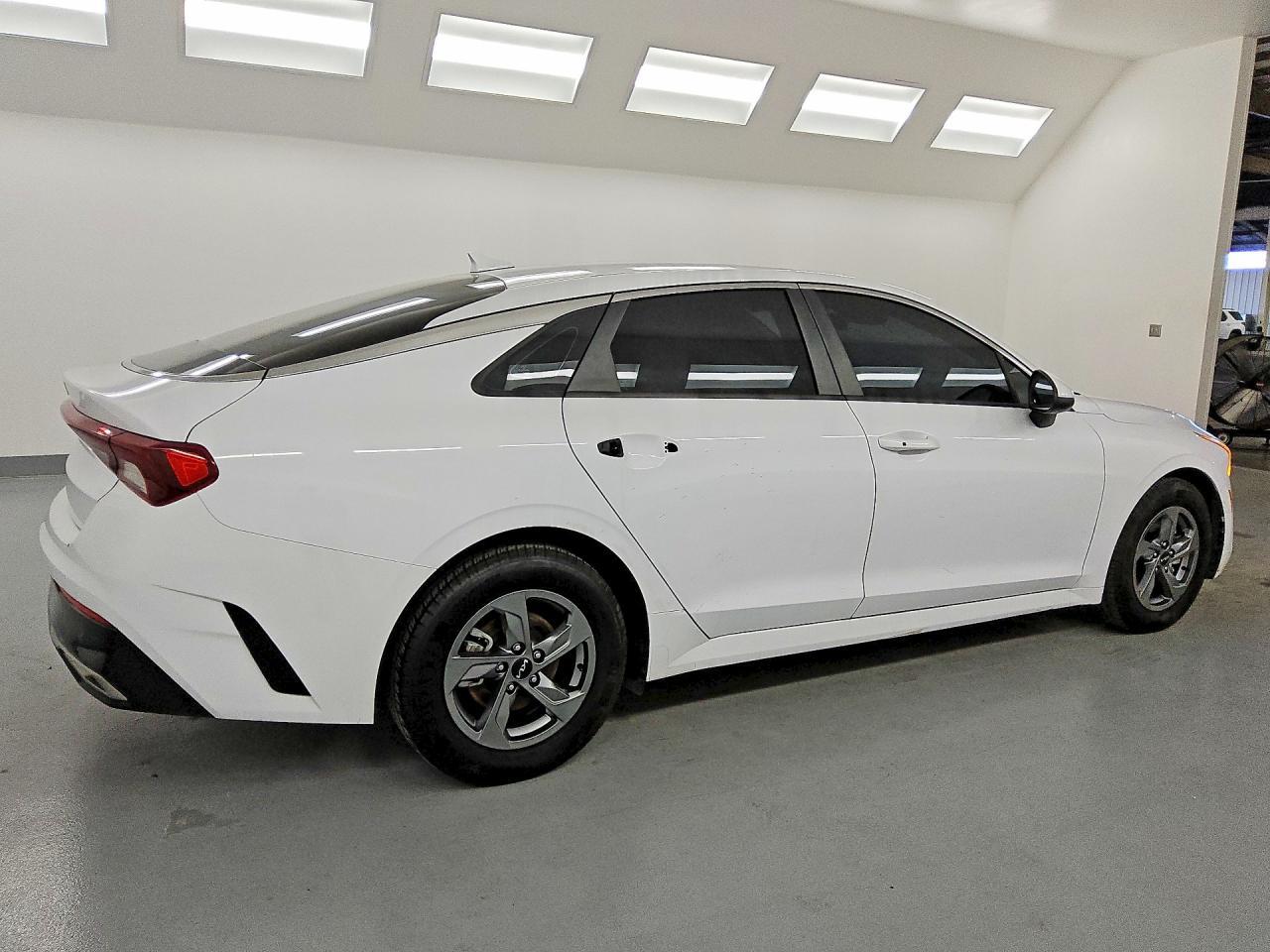 2022 KIA K5