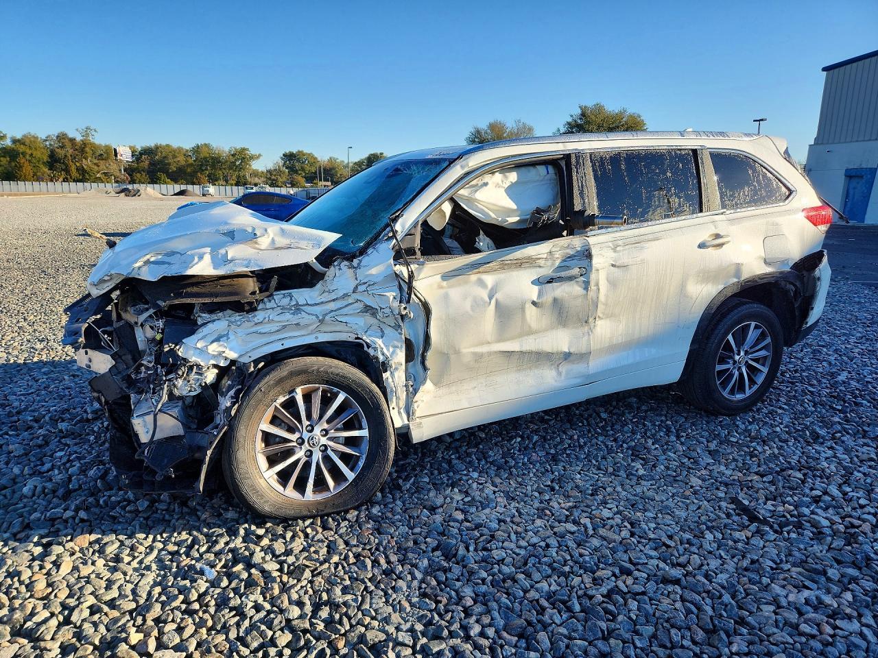 2018 TOYOTA HIGHLANDER