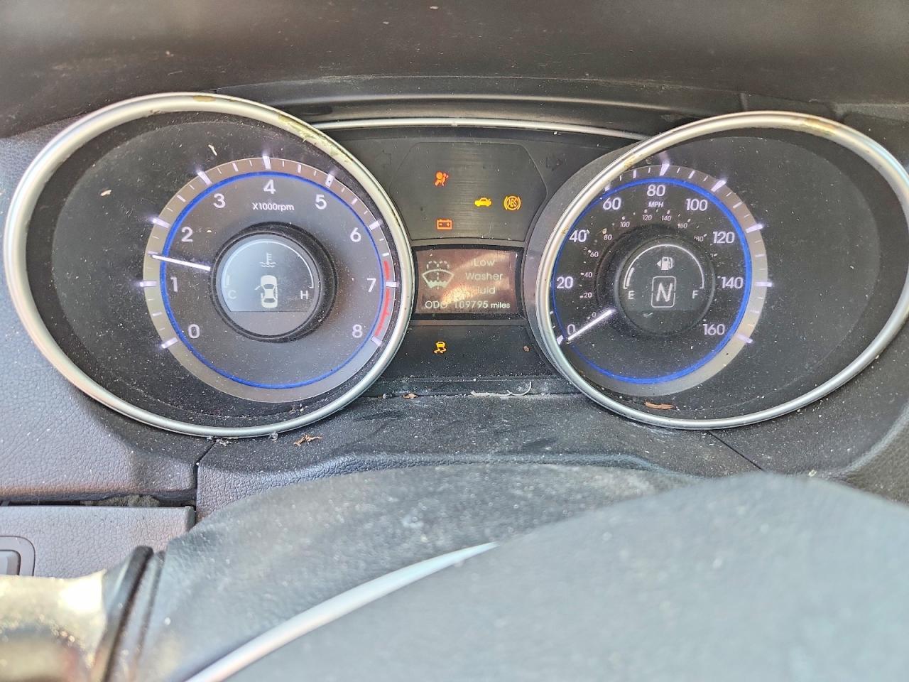 2011 HYUNDAI SONATA