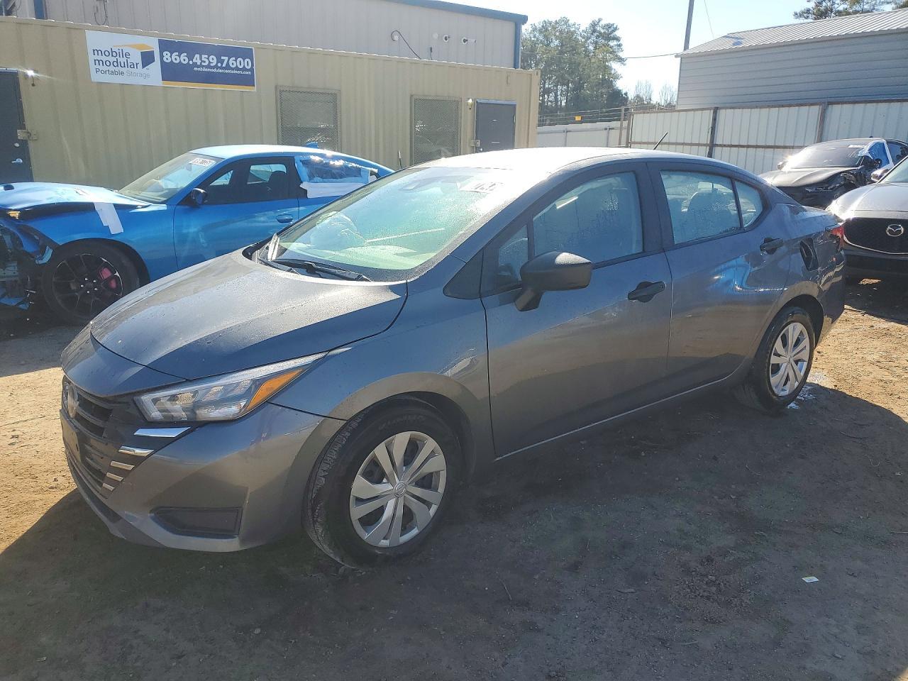 2025 NISSAN VERSA
