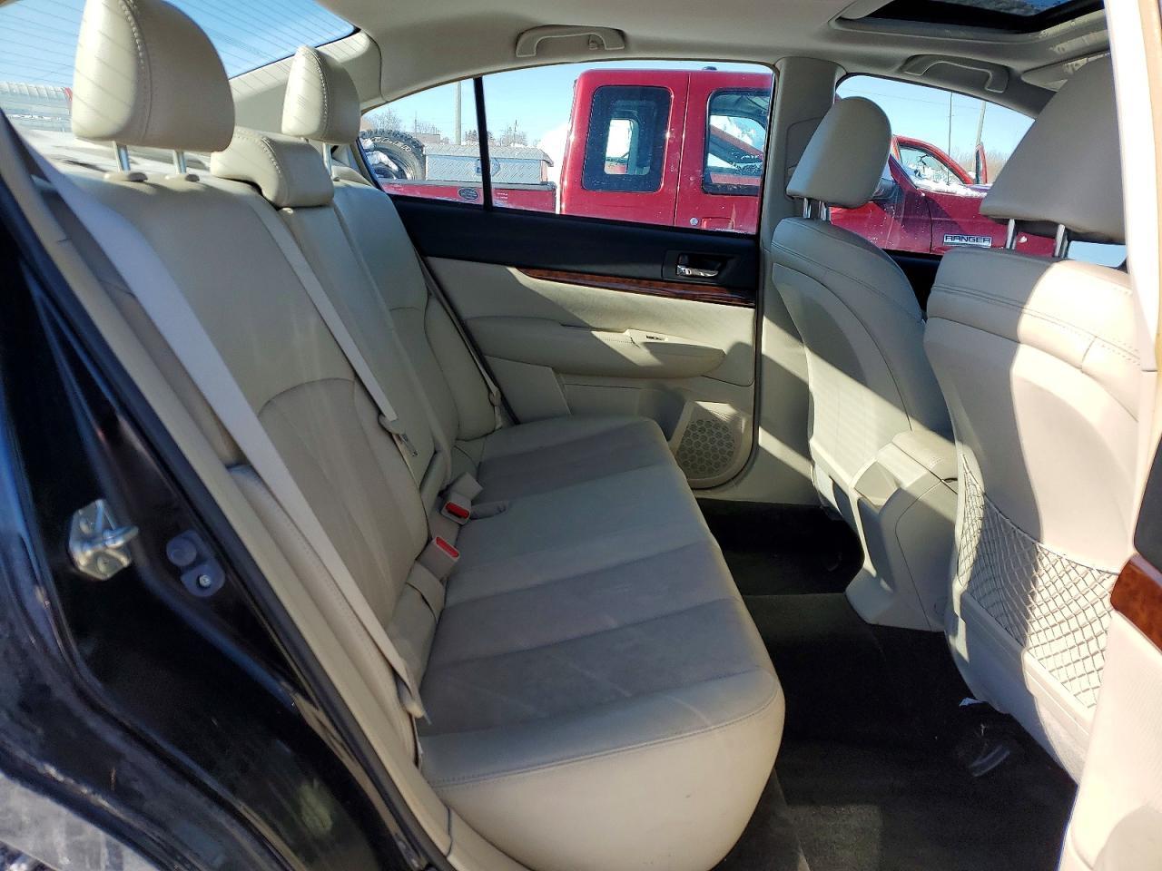 2013 SUBARU Legacy