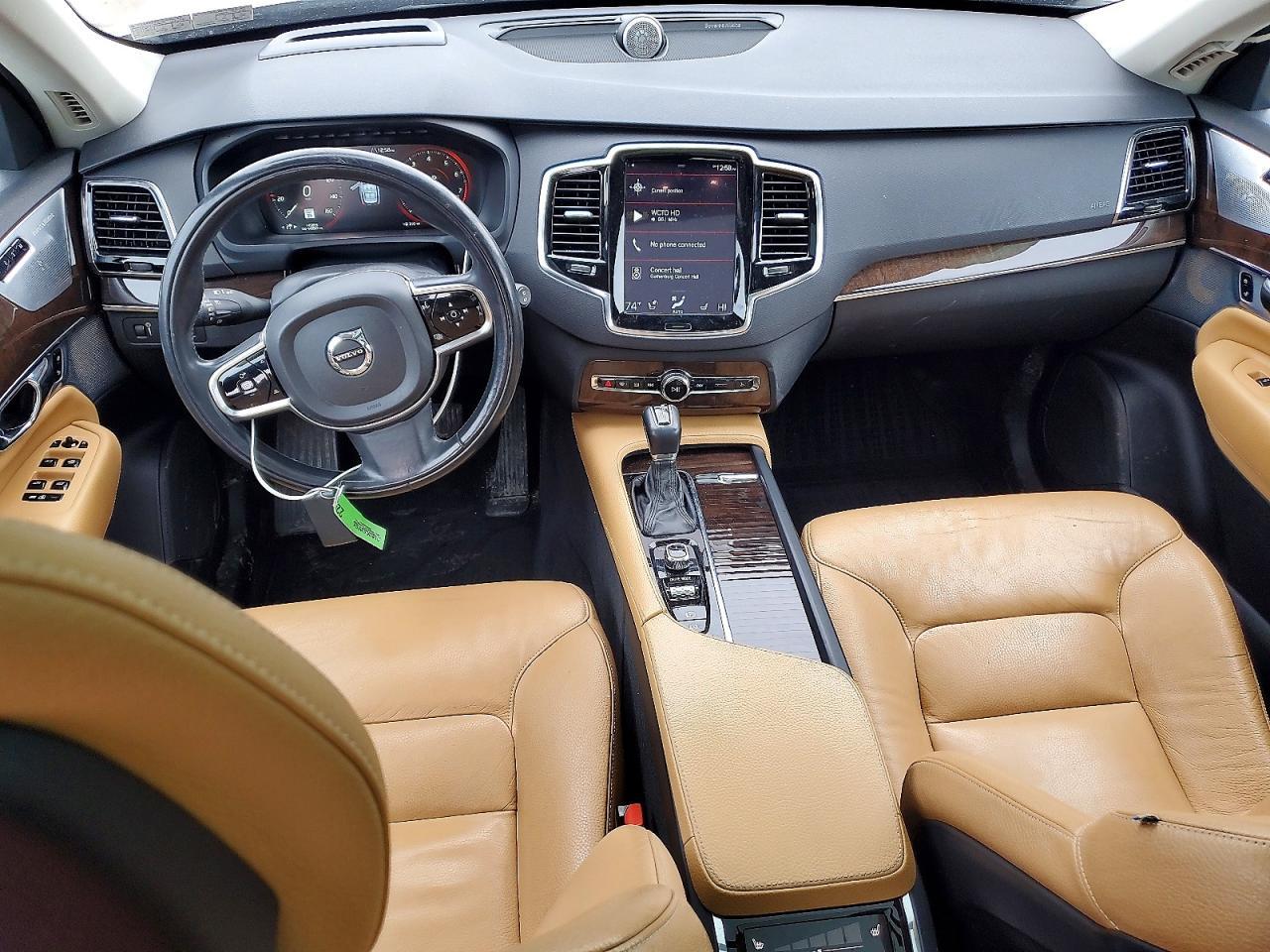 2016 VOLVO XC90
