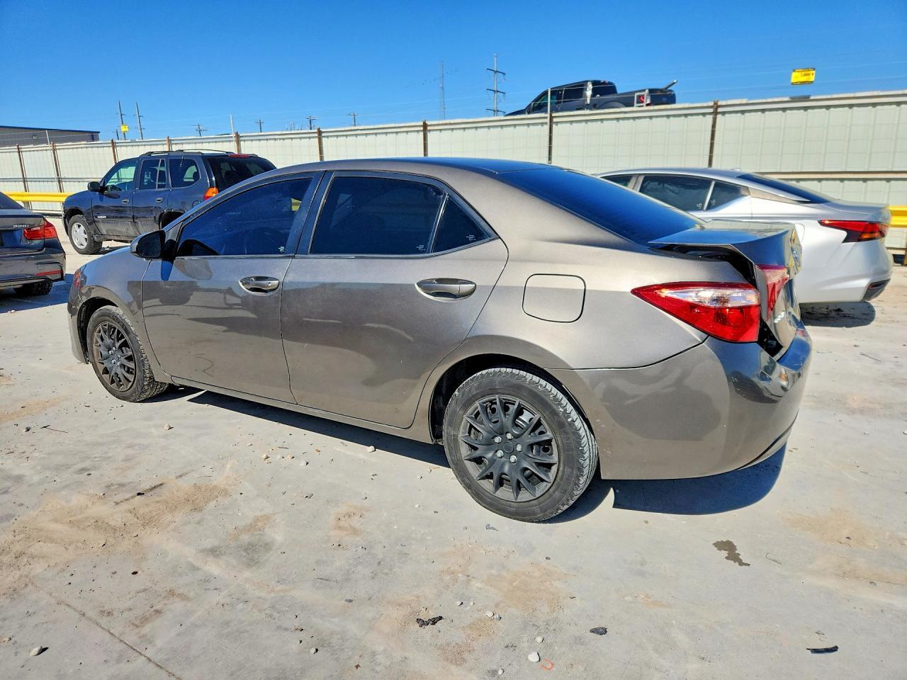 2018 TOYOTA COROLLA
