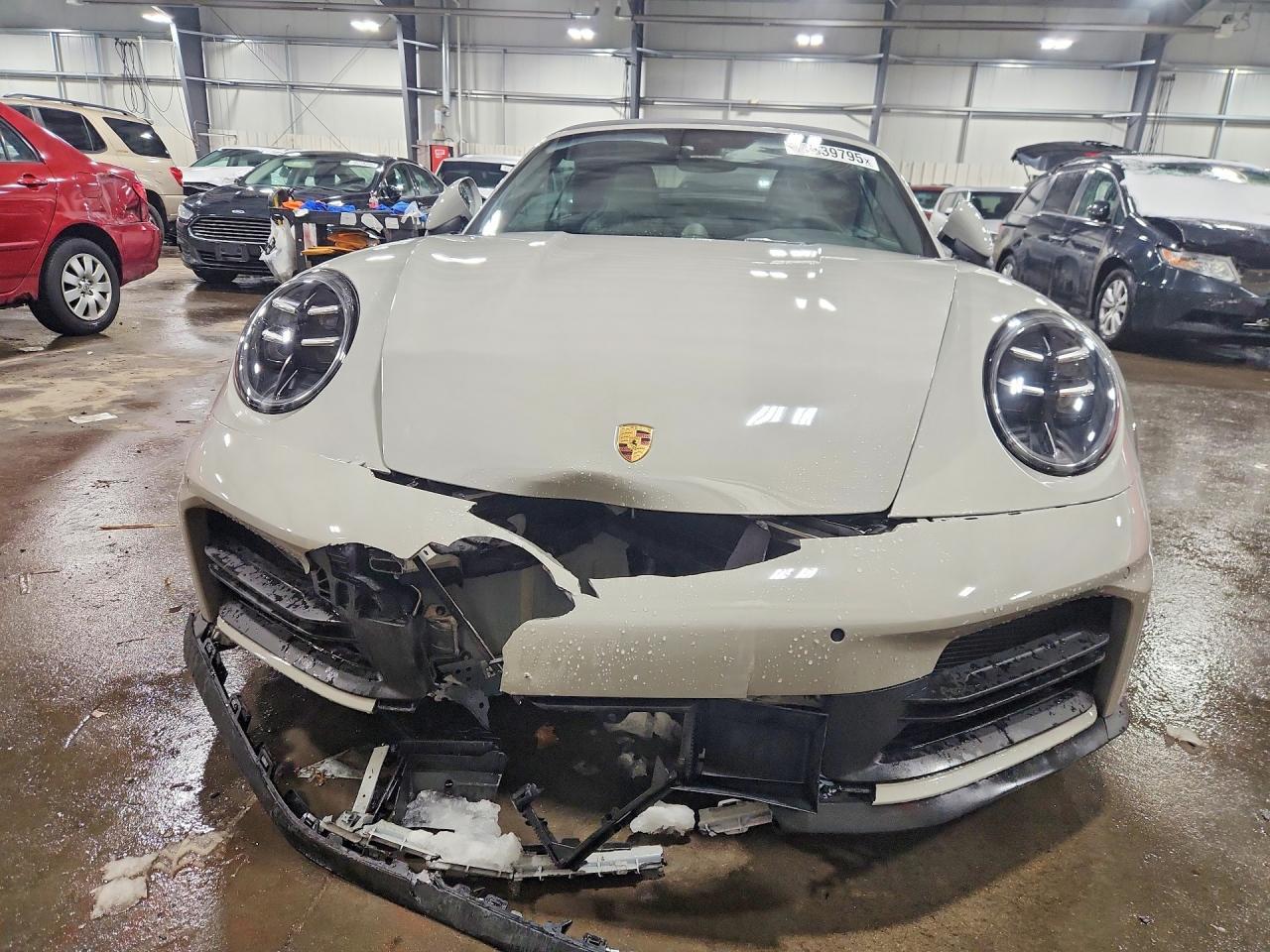 2025 PORSCHE 911