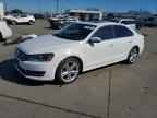 2014 VOLKSWAGEN Passat