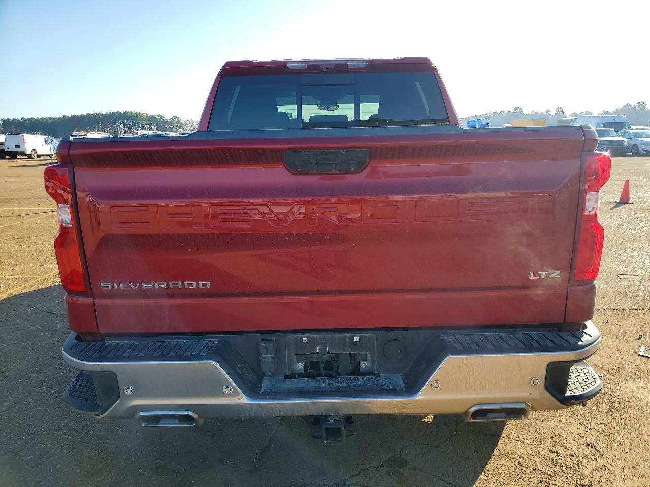 2025 CHEVROLET Silverado