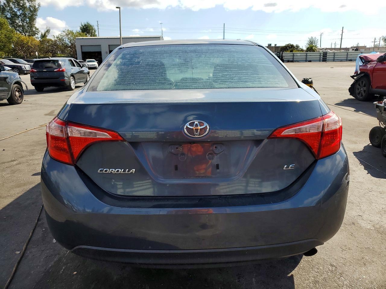 2018 TOYOTA COROLLA