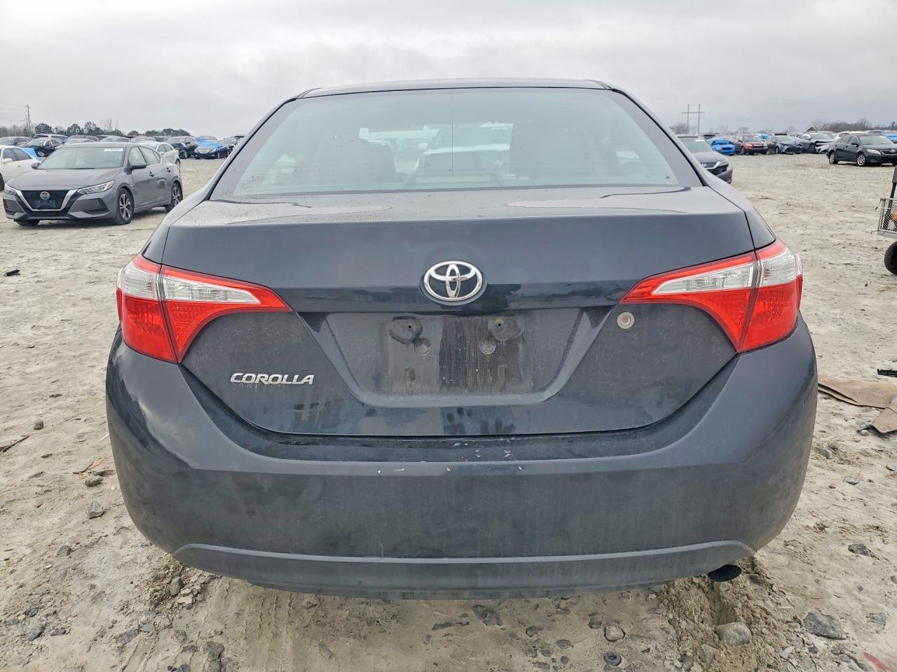 2015 TOYOTA COROLLA
