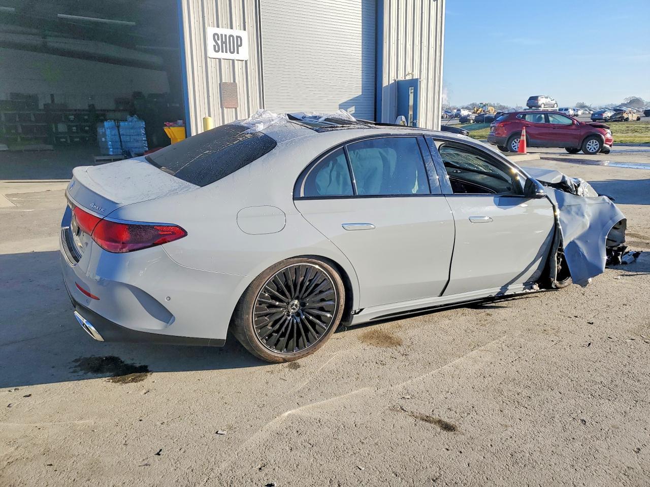 2025 MERCEDES-BENZ E-Class
