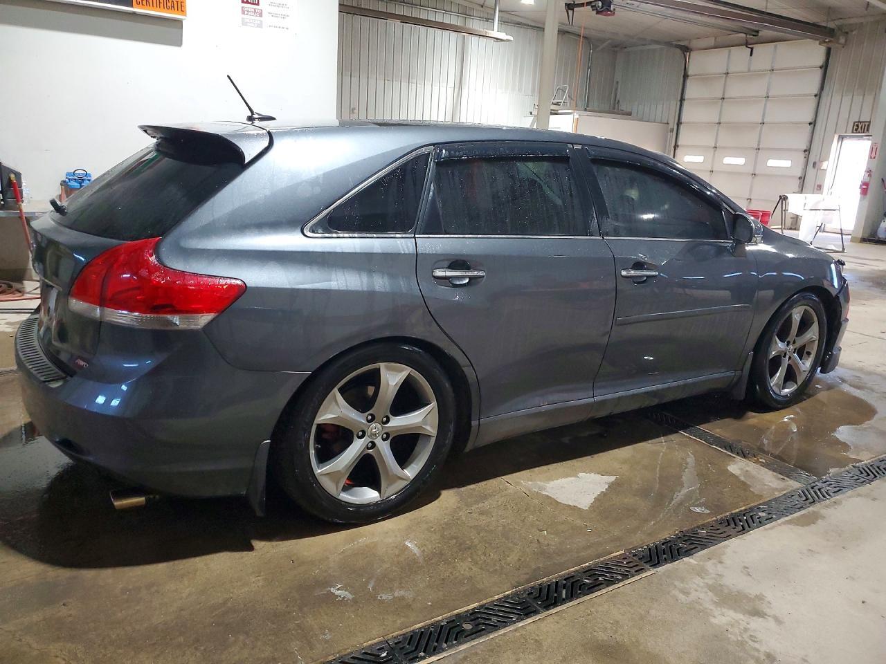 2011 TOYOTA VENZA