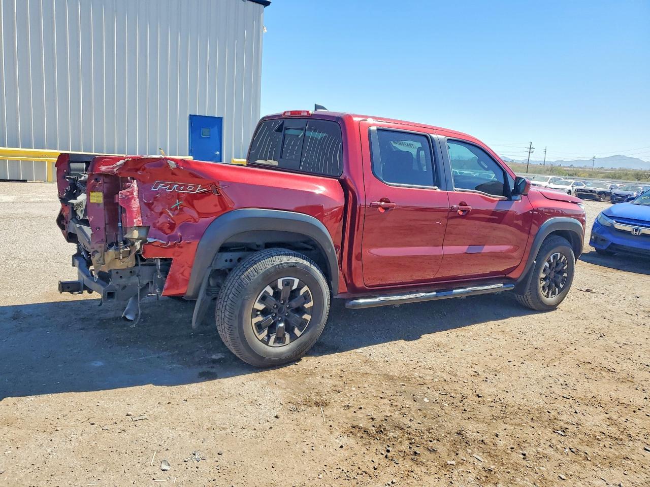 2022 NISSAN Frontier