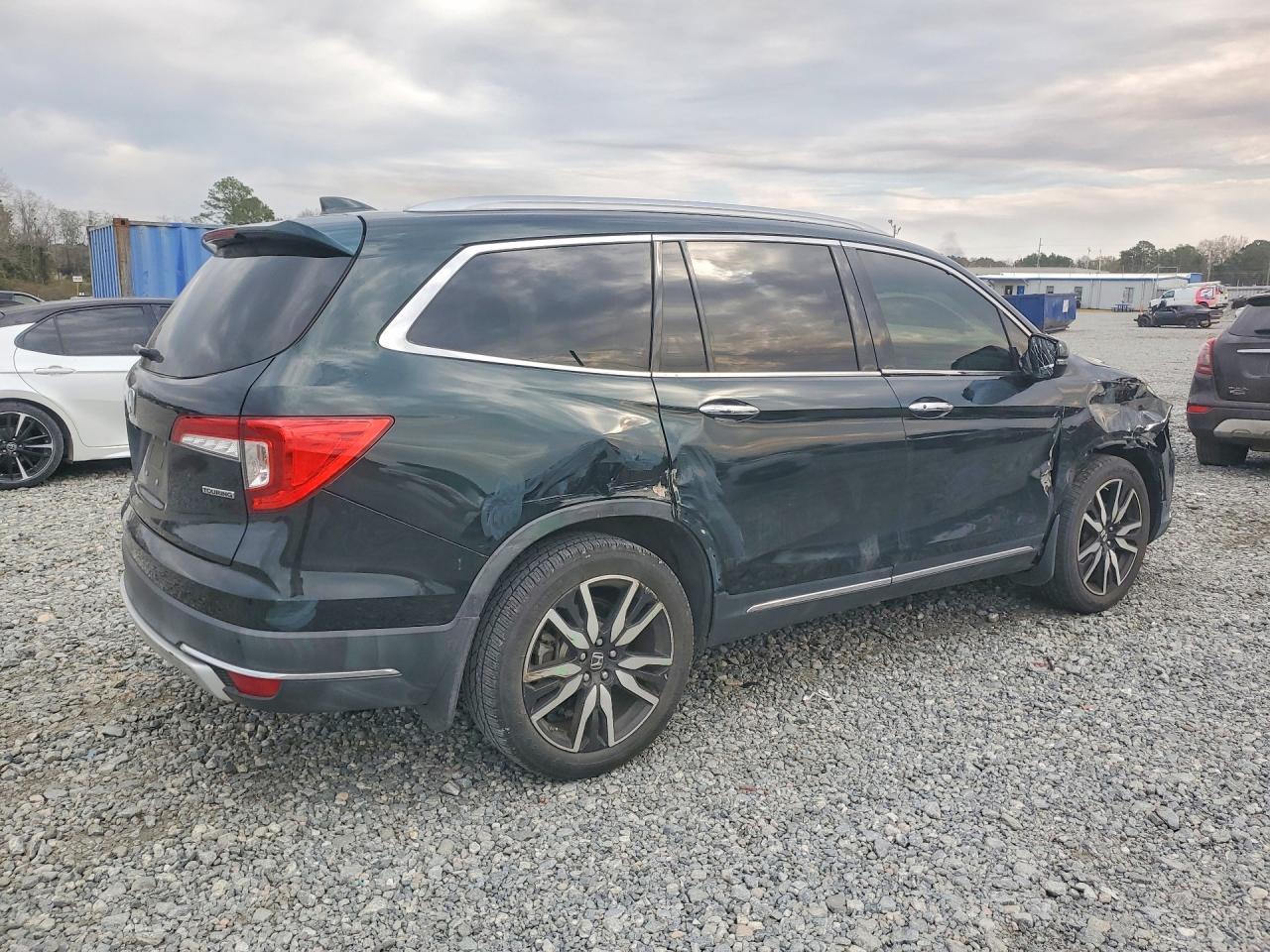 2020 HONDA PILOT