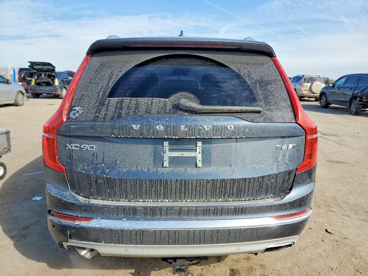2020 VOLVO XC90