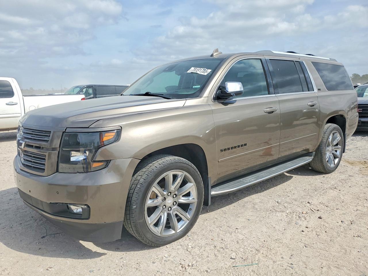 2016 CHEVROLET Suburban
